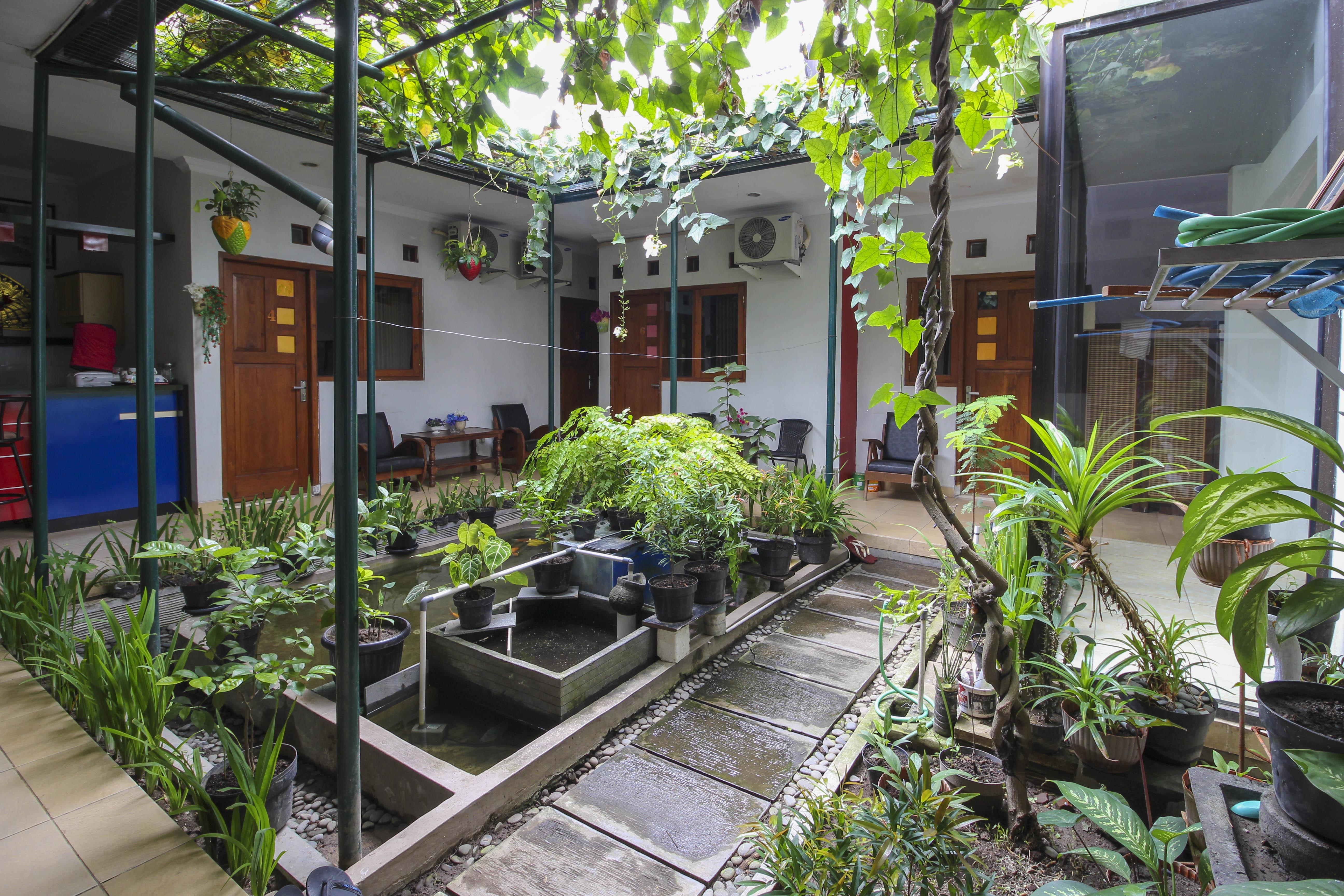 RedDoorz near Hartono Mall Kejayan Buitenkant foto