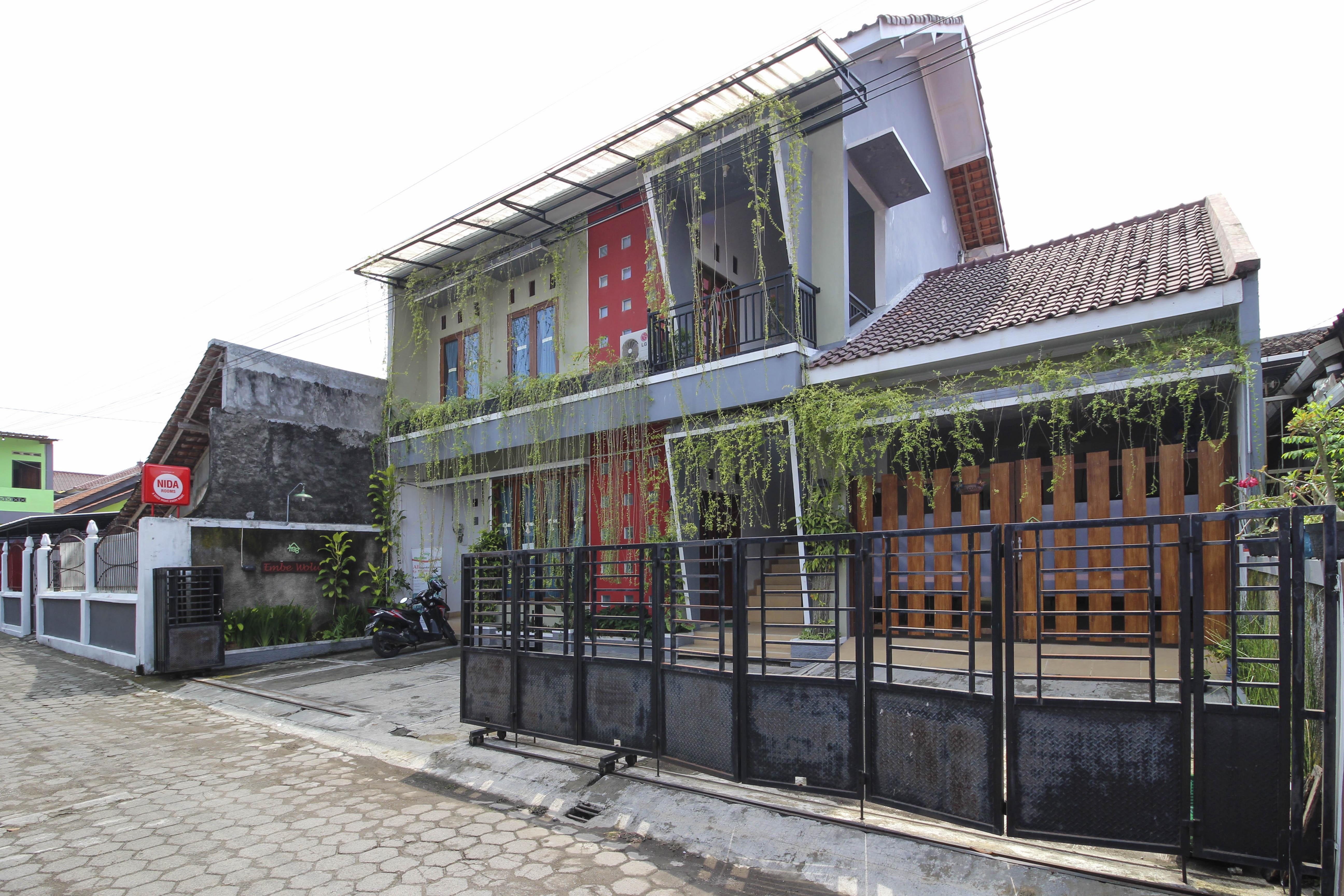 RedDoorz near Hartono Mall Kejayan Buitenkant foto